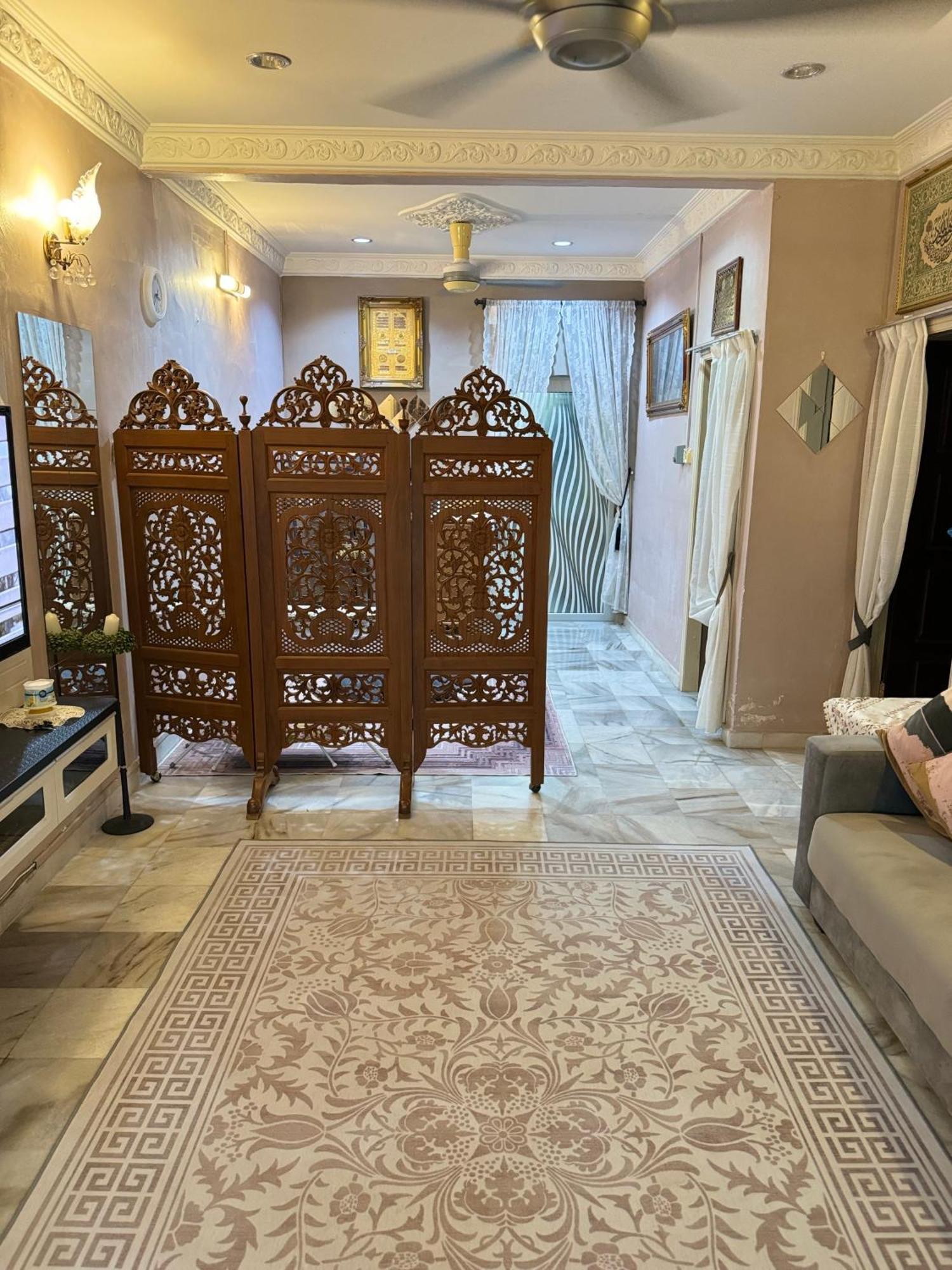 Nulya * Kepala Batas (Penang)